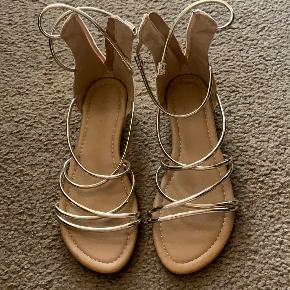 Like new gold sandals